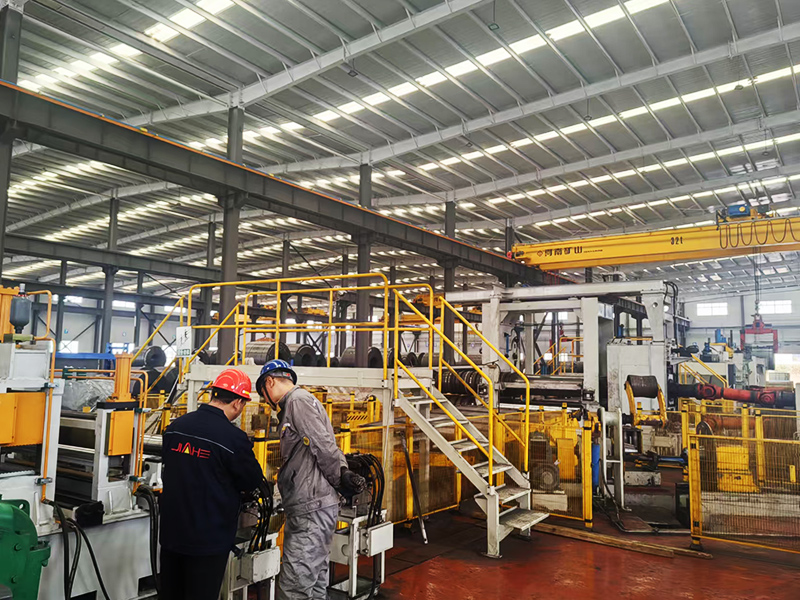 Shear-to-length vs. slitting-to-length lines: industry differentiation due to different cutting directions